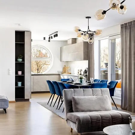 아파트 Vesiroosi Penthouse By River *