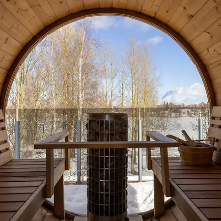 Vesiroosi Penthouse By River 아파트