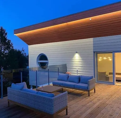 Vesiroosi Penthouse By River דירה *