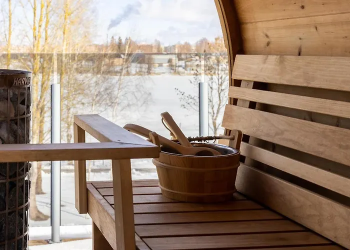 Vesiroosi Penthouse By River דירה פארנו