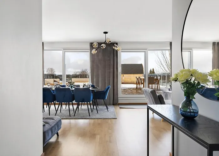 Vesiroosi Penthouse By River